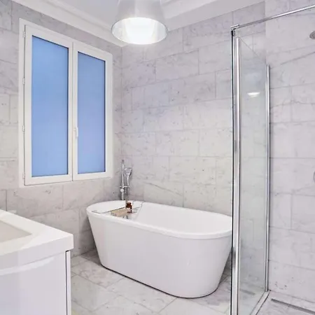 Luxury In * Paris
