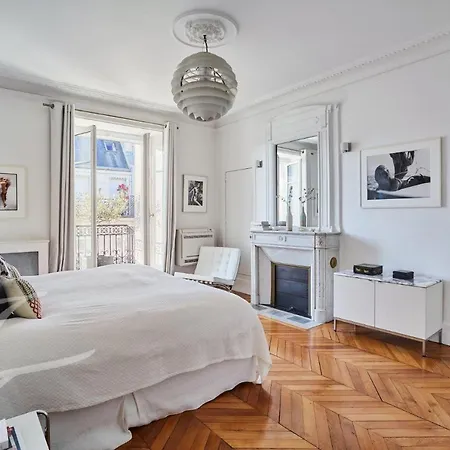 Luxury In Paris