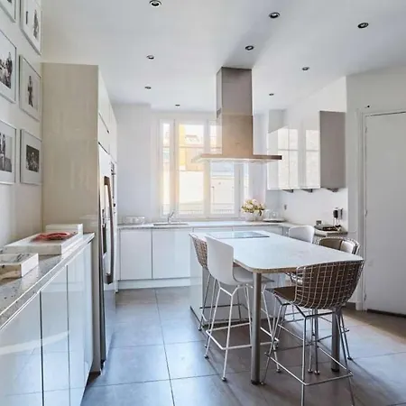 Luxury In * Paris